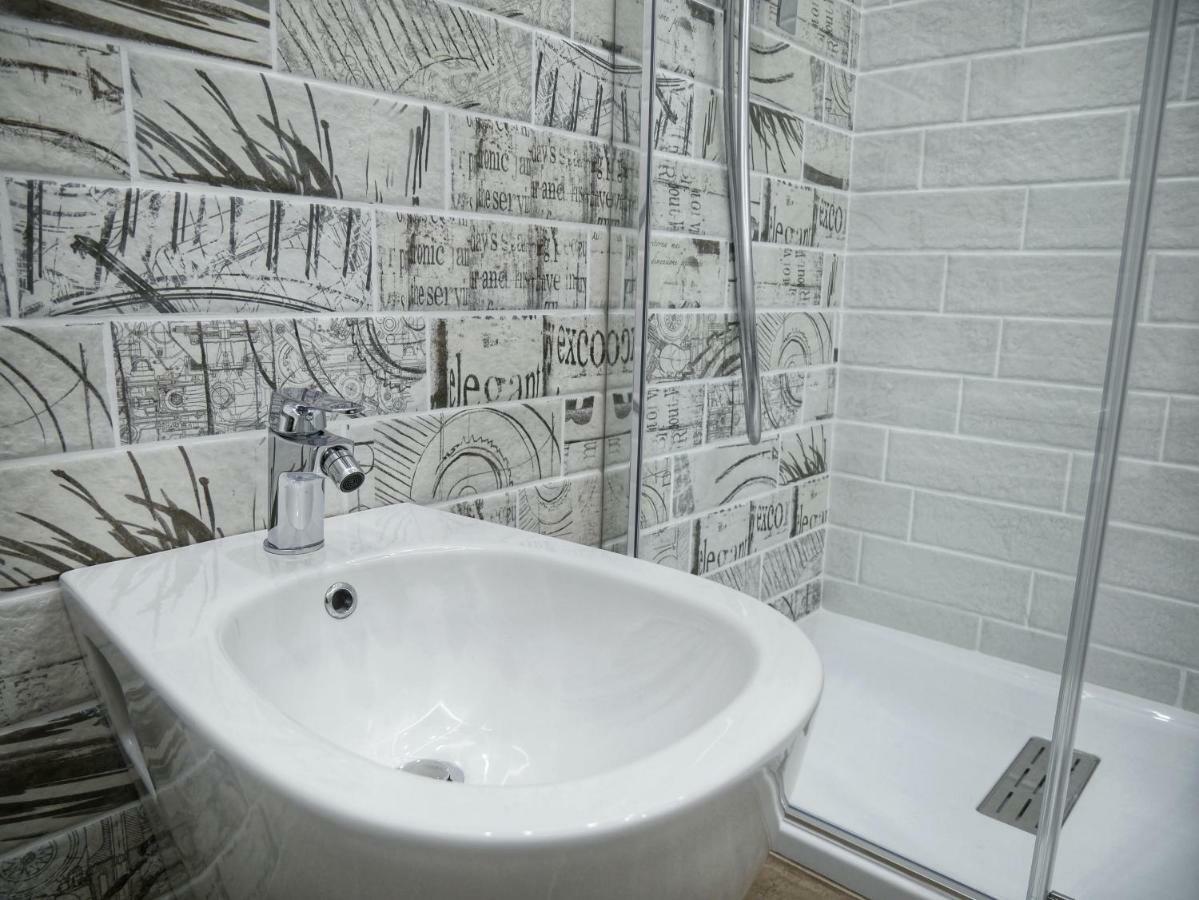 Denza Apartments カステッランマーレ・ディ・スタービア エクステリア 写真