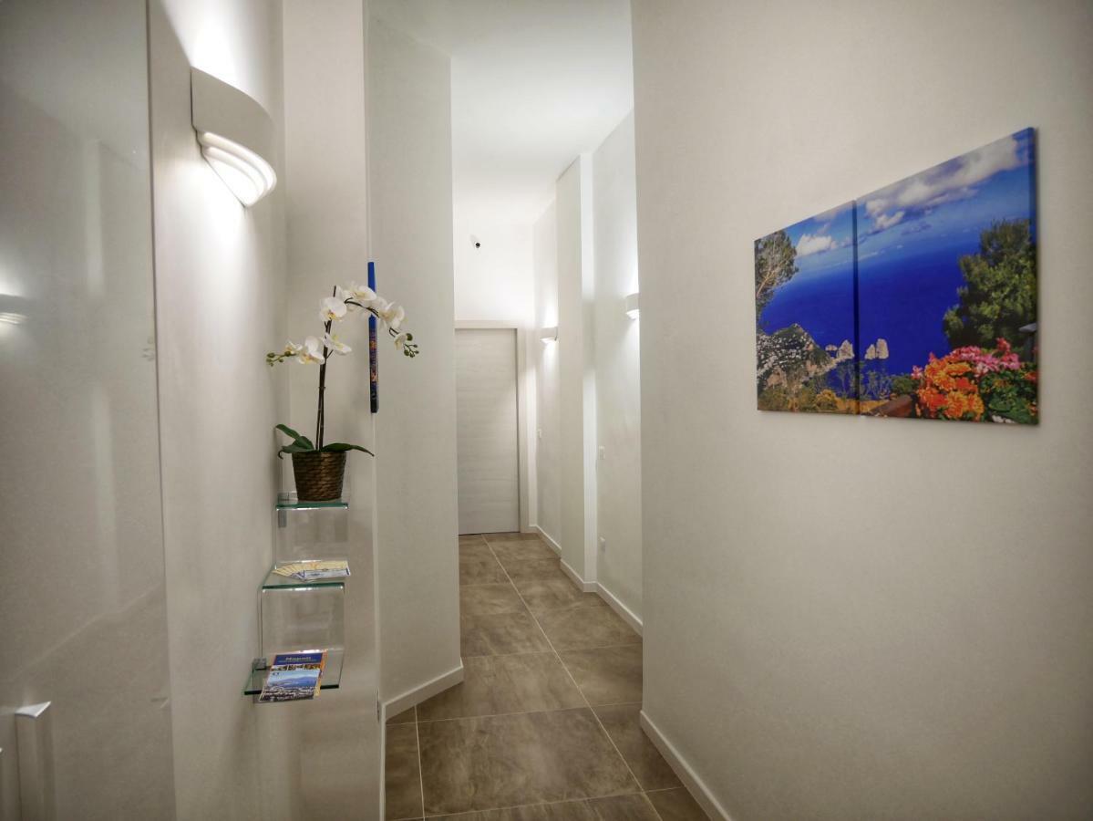 Denza Apartments カステッランマーレ・ディ・スタービア エクステリア 写真